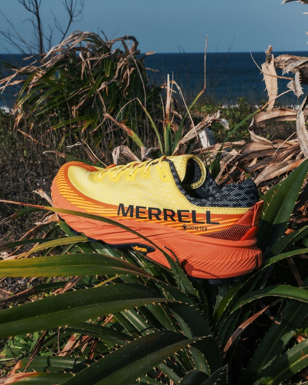 MERRELL AGILITY PEAK 5 GTX轻量户外慢跑越野运动鞋 男鞋-亮黄色 - 男款运动鞋/球鞋 - 防水材质 