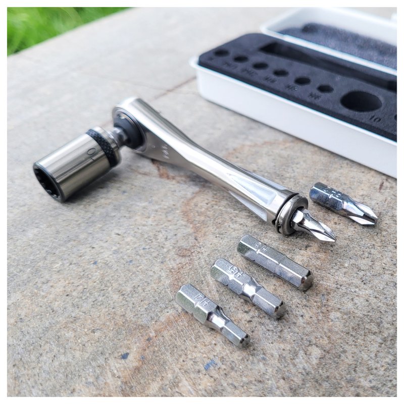 随车工具组 手工具组 随身工具组 交换礼物 - 零件/散装材料/工具 - 其他金属 多色