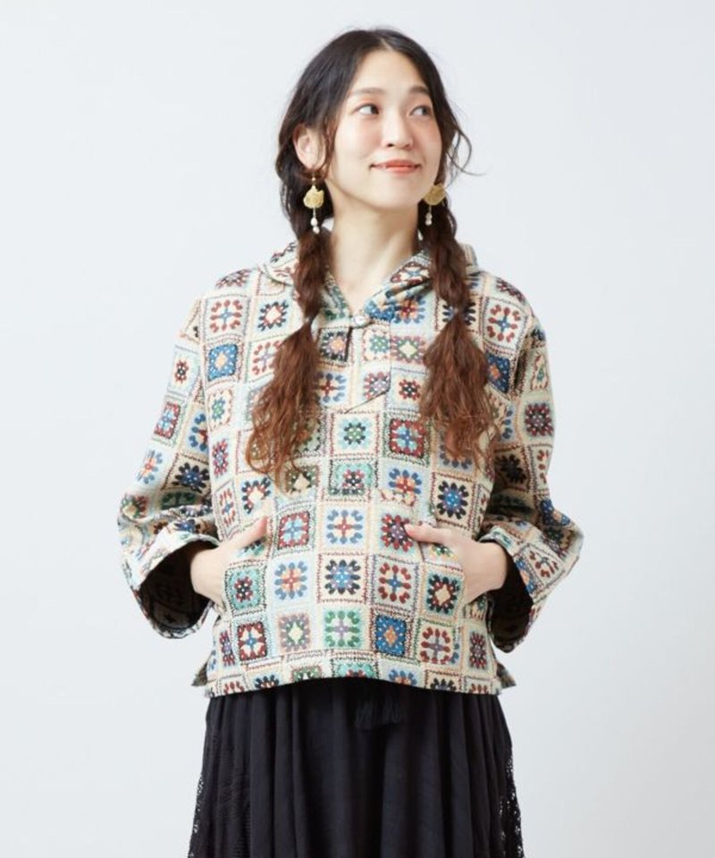 【热门预购】复古缇花连帽上衣 (2色) CAA-6121 - 中性连帽卫衣/T 恤 - 其他材质 