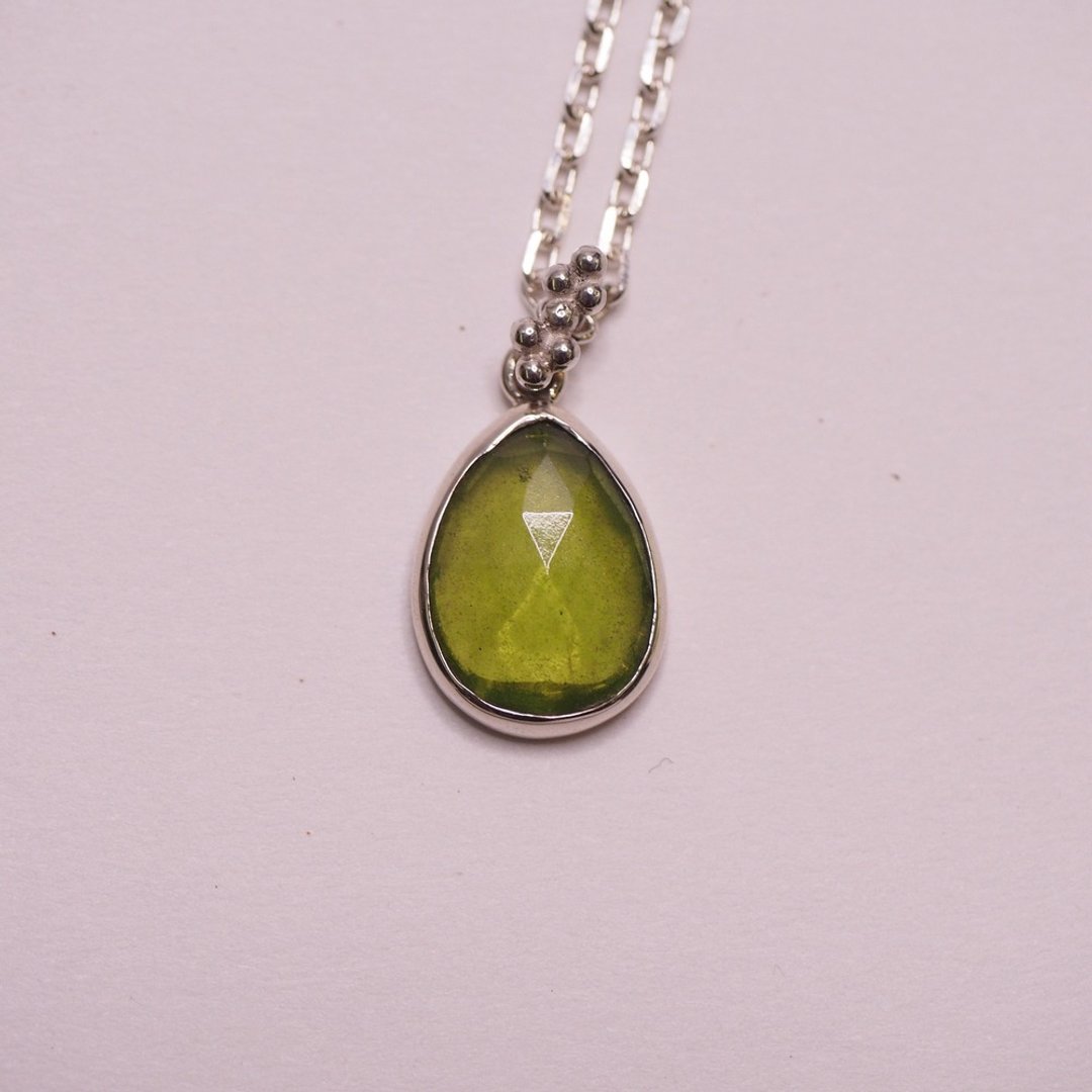 天然符山石  手工项链 绿色系 5月生日石 Vesuvianite Idocrase - 项链 - 半宝石 绿色