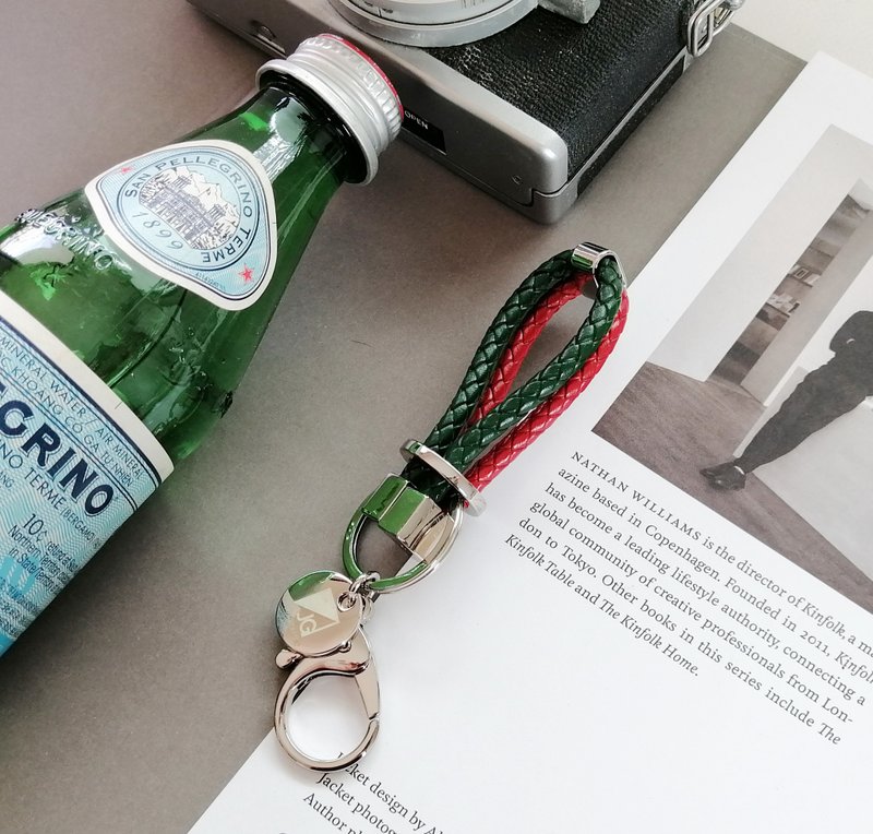 Leather keychains car keychains (Red-Green) model Urban London - 钥匙链/钥匙包 - 真皮 绿色