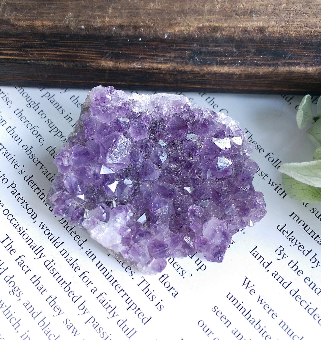 Amethyst 巴西产地 原皮紫水晶 晶簇 天然矿石 原矿 - 摆饰 - 其他材质 
