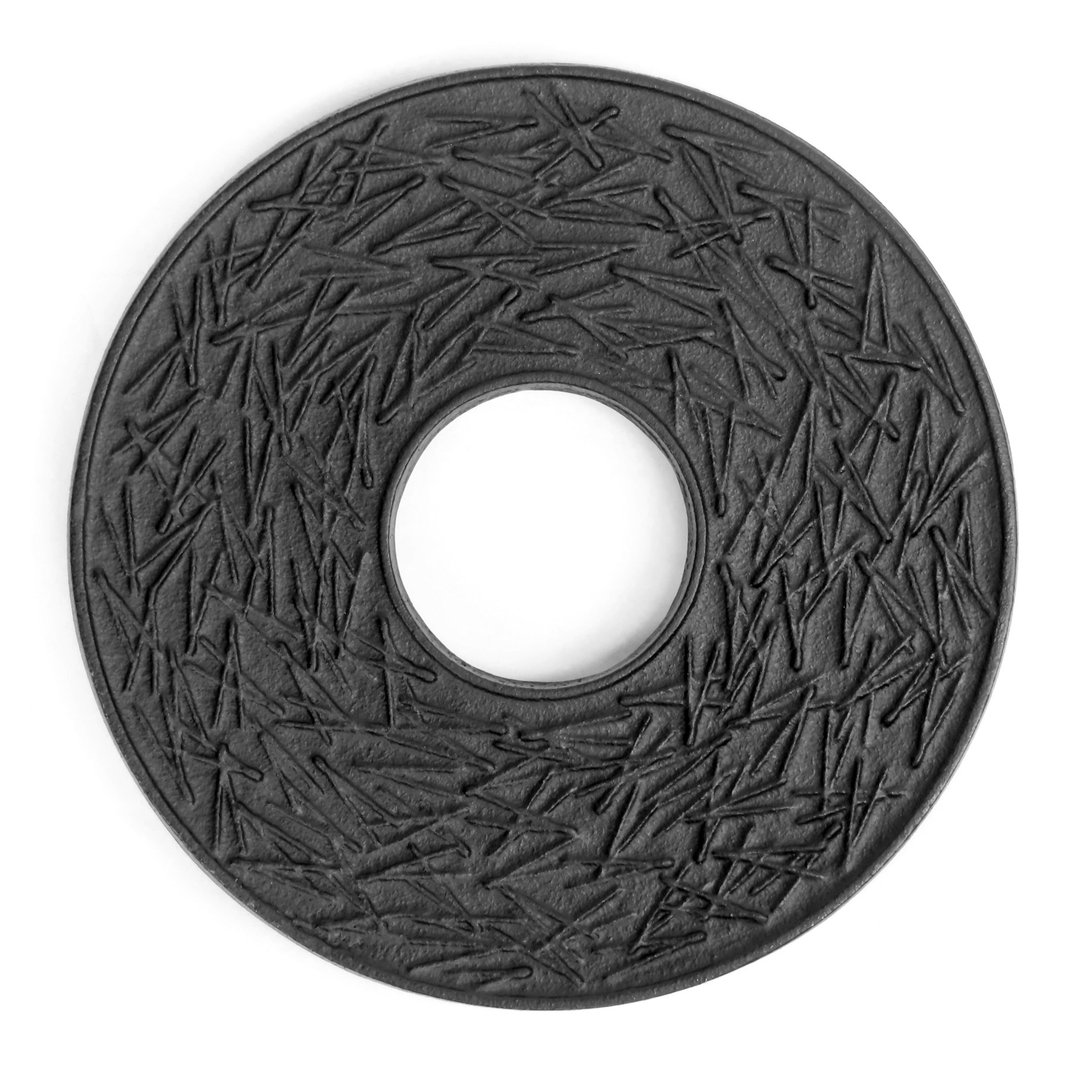 南部铁器 壶垫 松叶 黑色 14.5cm 日本制 - 杯垫 - 其他金属 黑色