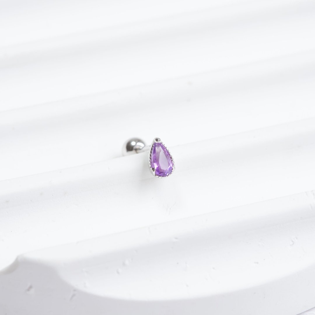 紫水晶925纯银水滴爪镶转珠耳环 - 耳环/耳夹 - 水晶 银色