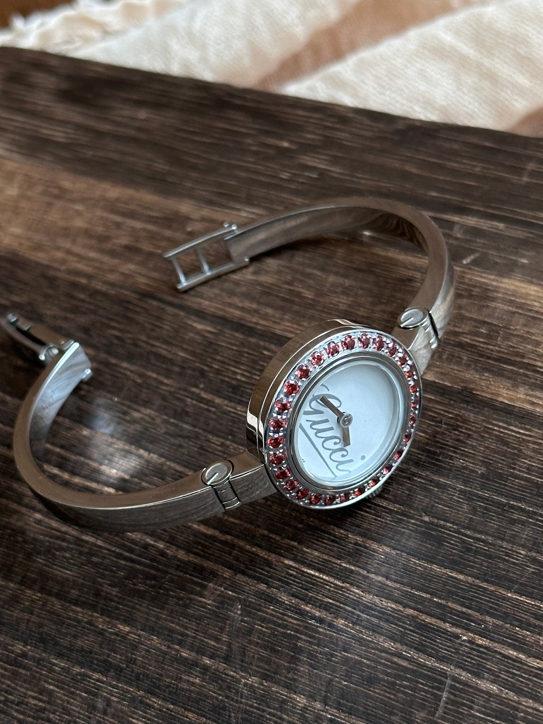 中古表 Gucci 古驰 手镯腕表 - 女表 - 其他金属 银色