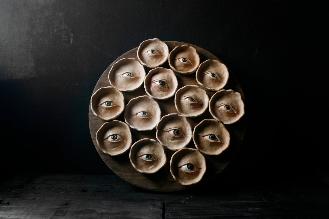 十四目 (直径43cm 陶艺 艺术品 挂饰 壁挂) - 墙贴/壁贴 - 陶 