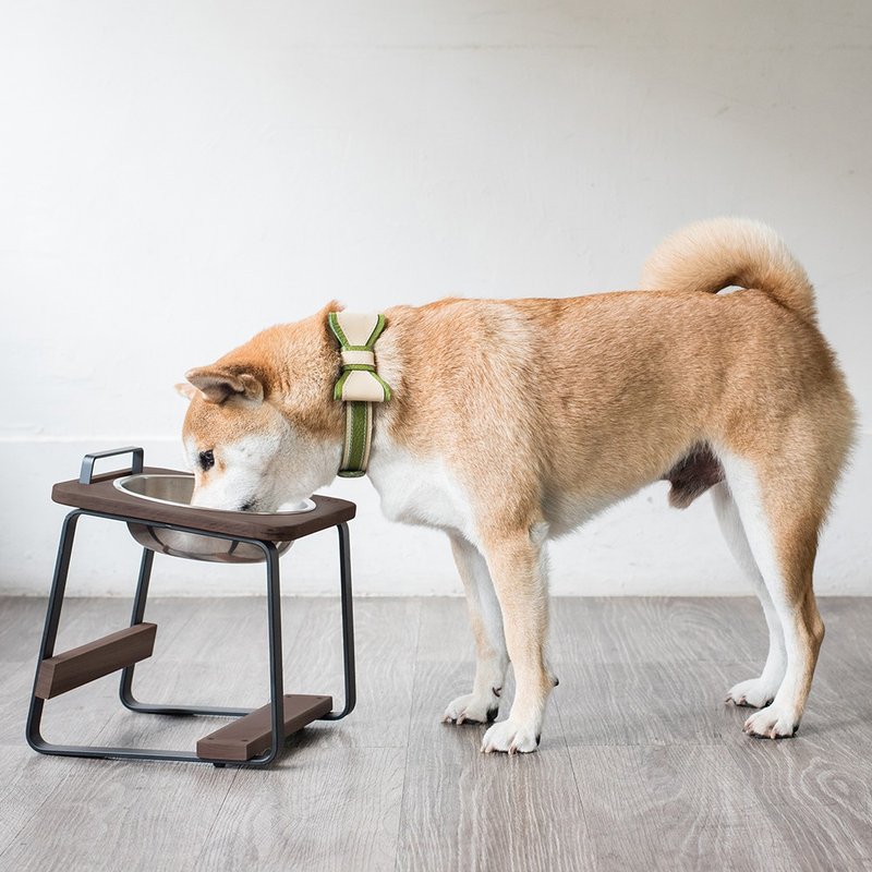 原木宠物托高碗架  M/胡桃木色 - 碗/碗架 - 木头 咖啡色