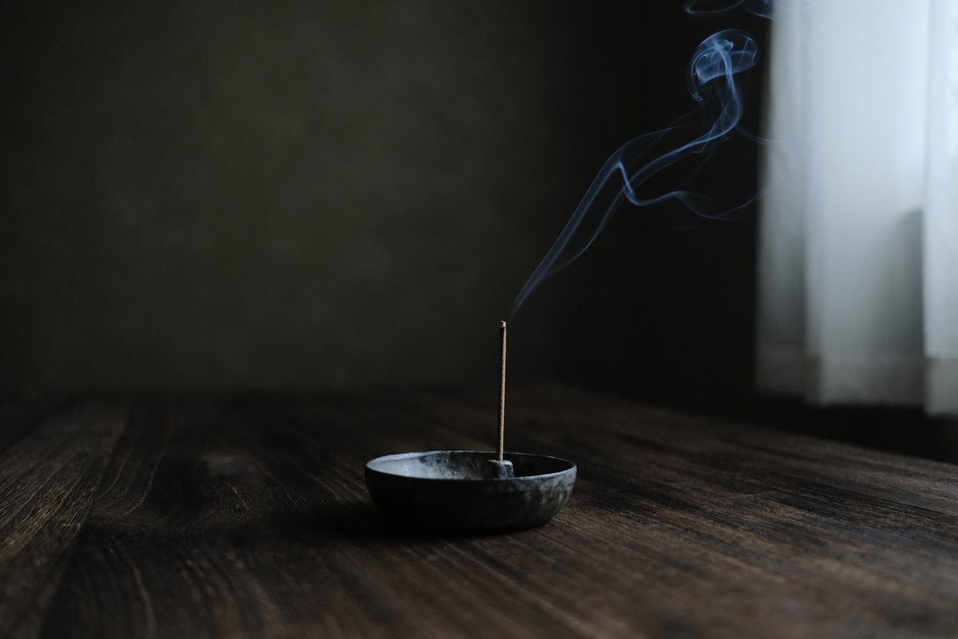 Mahakala・萨婆诃・藏香盘 - 香薰/精油/线香 - 陶 黑色