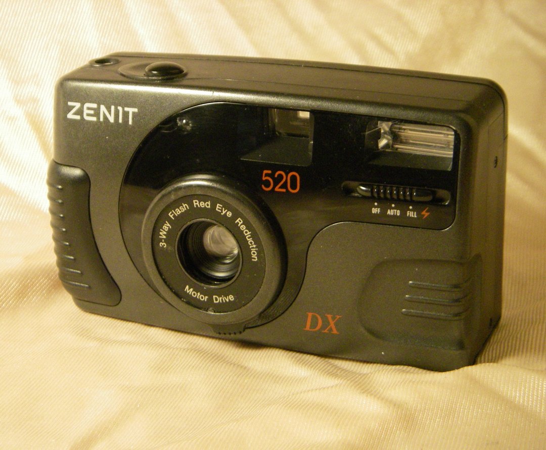 ZENIT-520 傻瓜相机 35 毫米胶卷相机闪光灯自动卷片马达 DX 已测 - 相机 - 其他材质 黑色
