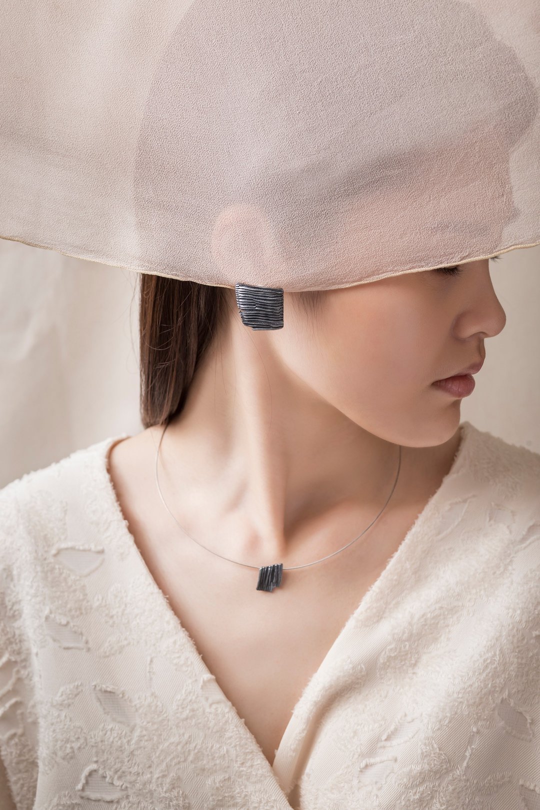 Calligraphy 墨折 藏拙项链 Oxidized Silver Necklace - 手链/手环 - 纯银 黑色