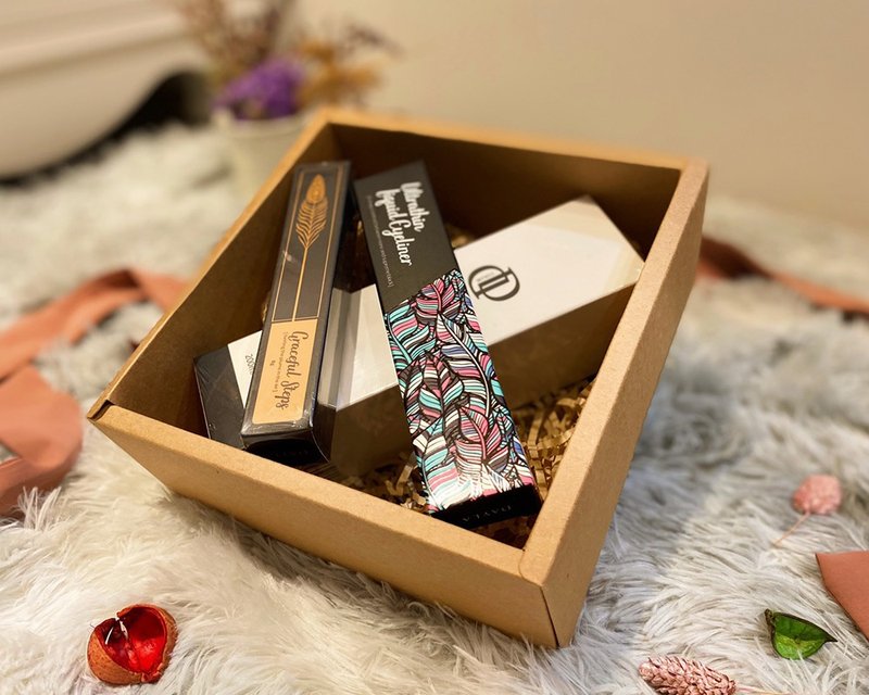 【圣诞礼盒】轻灵雀羽防晕持久眼妆组(睫毛膏+眼线液笔+卸妆液) - 眼/眉部彩妆 - 塑料 粉红色