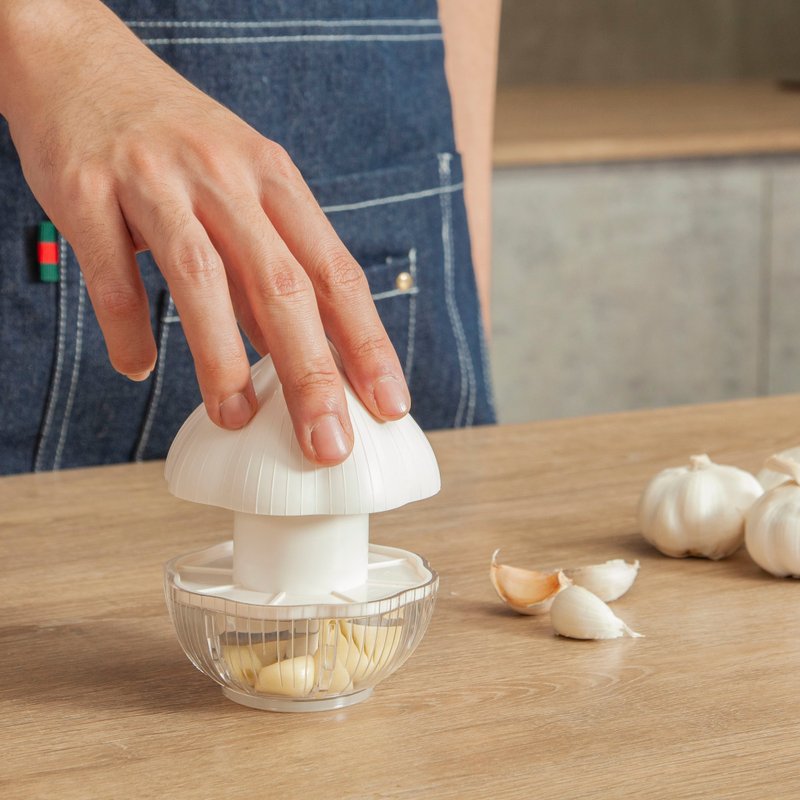 kool - 蒜头香料切片器 - 厨房用具 - 塑料 