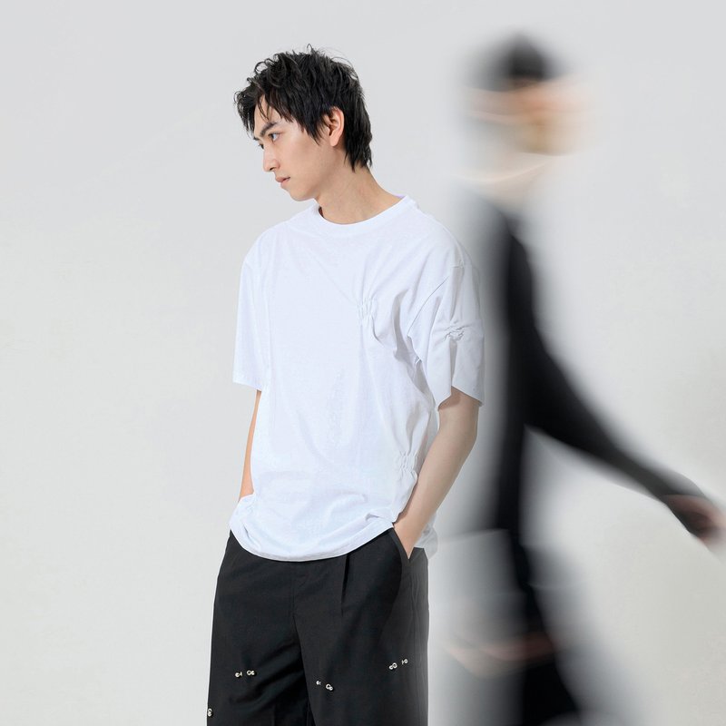 不规则抓皱T恤 - 男装上衣/T 恤 - 棉．麻 白色