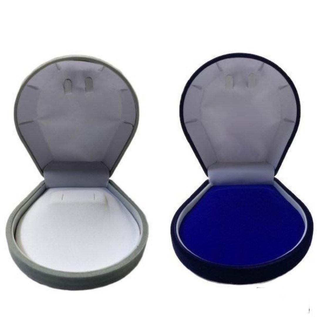 case necklace Clip-On shell type - 收纳用品 - 塑料 黑色