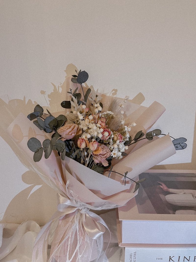 【法国庄园迷你玫瑰花束】附赠手写小卡 情人节 纪念日 生日花束 - 干燥花/捧花 - 植物．花 粉红色