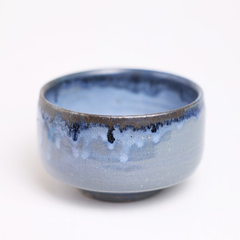 明芽窑 l 柴烧灰釉蓝彩茶碗 蓝 深蓝 陶器 陶艺品 搜藏品 H7 - 茶具/茶杯 - 陶 蓝色