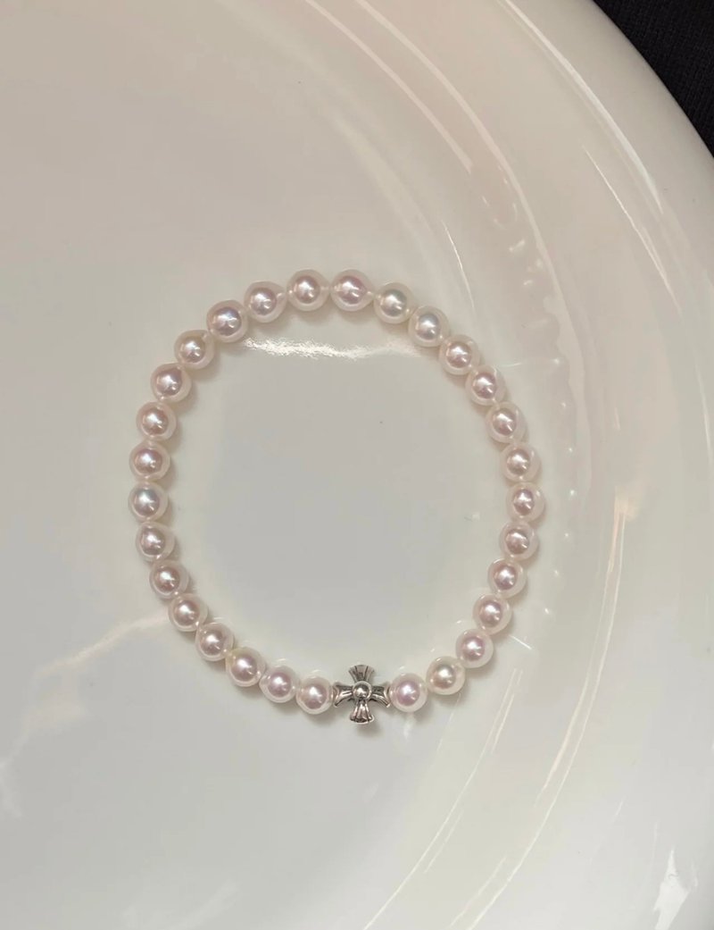 YuanPearl天然高級極光近正圓彈力款珍珠手鍊純銀手鍊 - 手链/手环 - 珍珠 白色