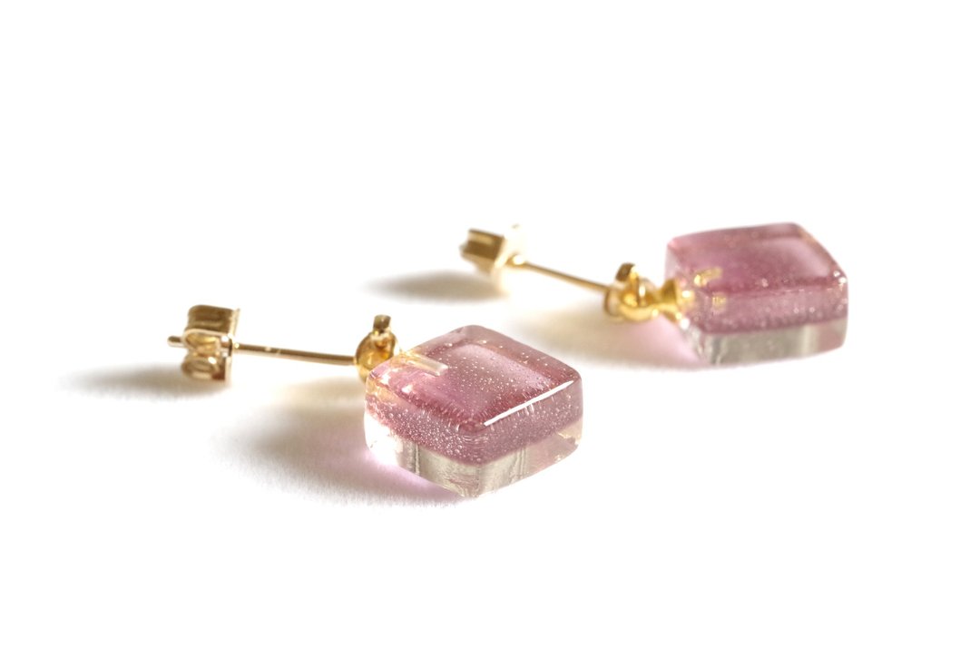 Glass square earrings <Rosemove> - 耳环/耳夹 - 玻璃 粉红色