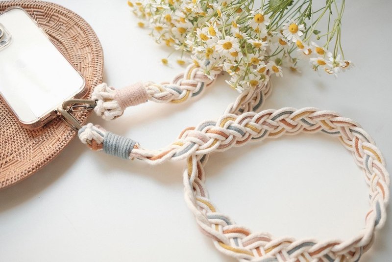 【台北】一千零一夜/多功能编织绳/手机绳/相机背带/初学者友善 - 编织/羊毛毡/布艺 - 棉．麻 