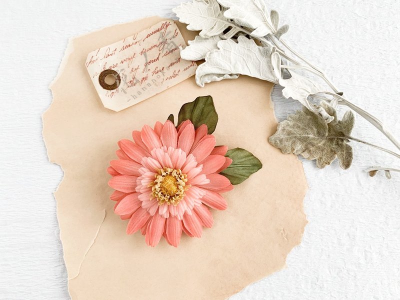 Corsage: silk Gerbera. (Pink) - 胸花/手腕花 - 丝．绢 粉红色