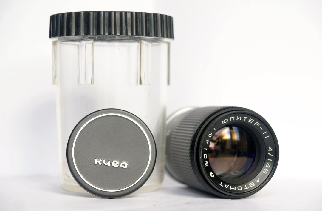 Jupiter-11 Automat 4/135 USSR lens for SLR Kiev 10 15 Arsenal box cap - 相机 - 其他材质 银色
