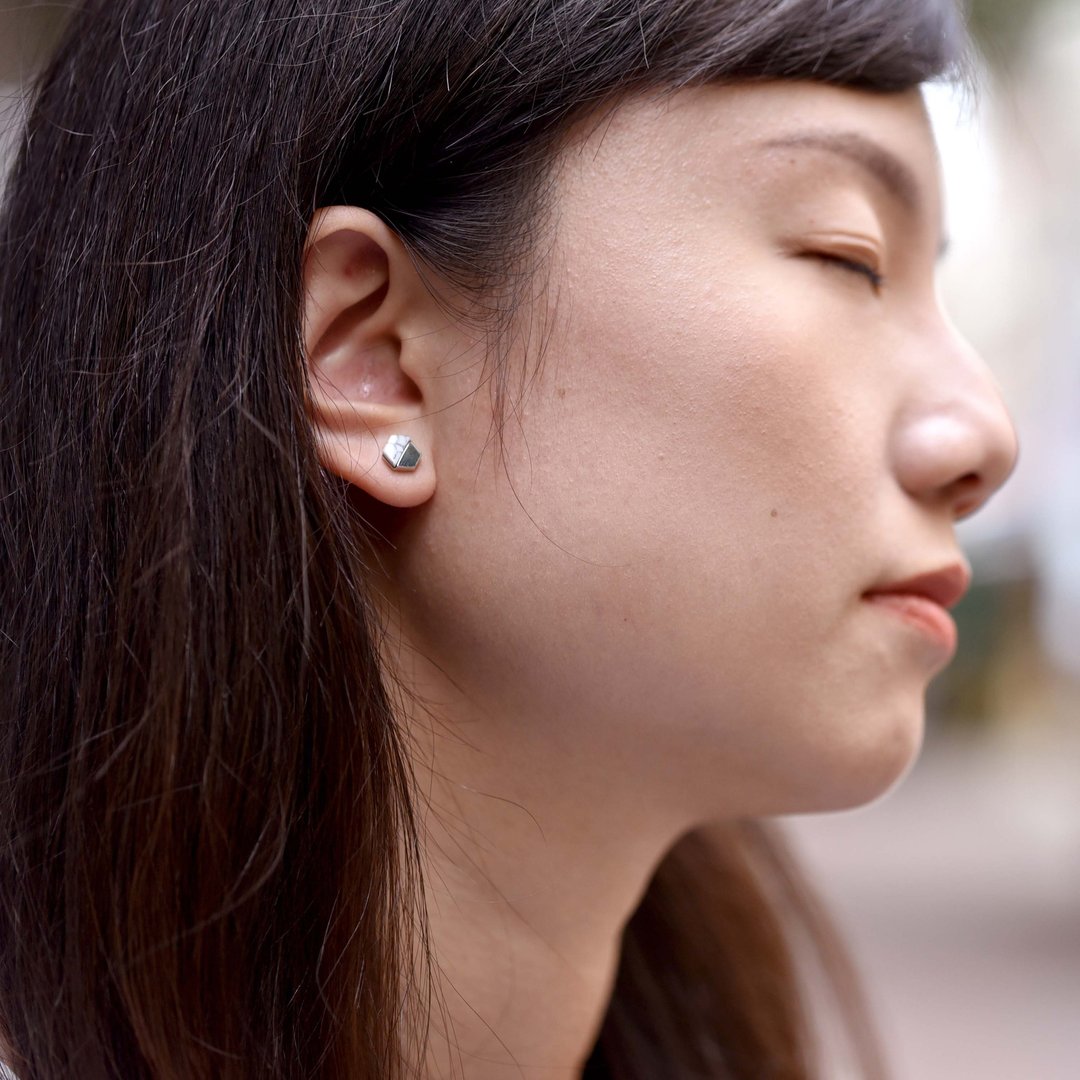 情人节礼物 I 【时尚穿搭小品】大理石纹六角耳环  抗过敏医疗钢 - 耳环/耳夹 - 不锈钢 金色