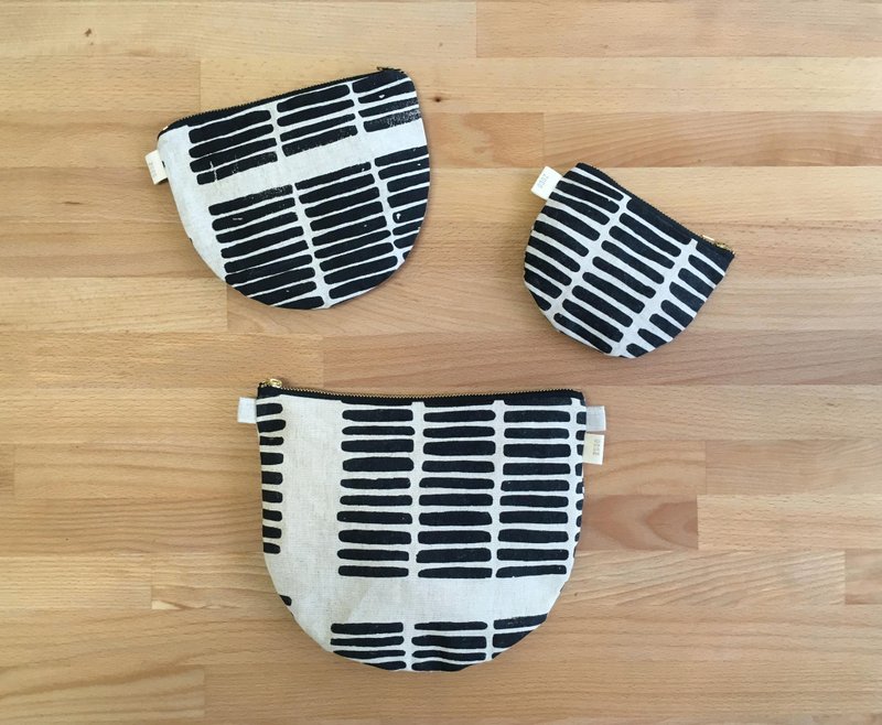 手工绢印 半圆系列 拉链包 木 - 侧背包/斜挎包 - 棉．麻 黑色