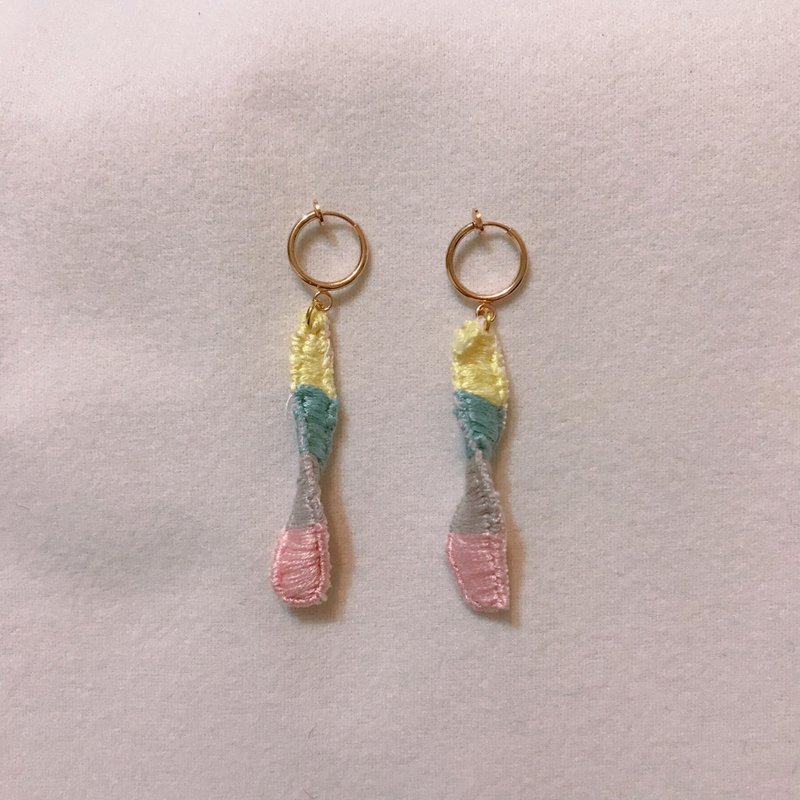 针线时光-几何耳环 - 耳环/耳夹 - 棉．麻 多色