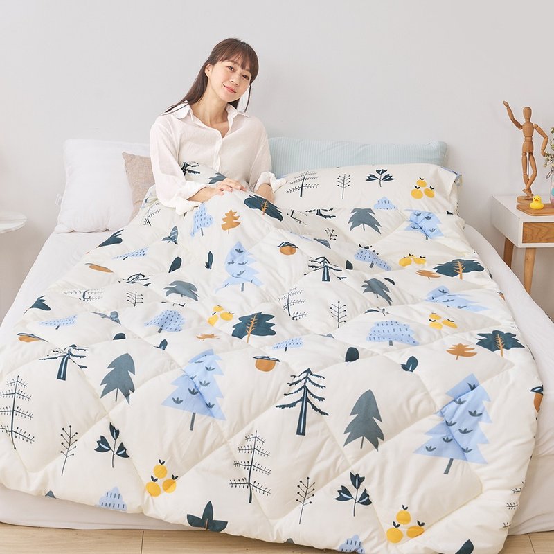 四季被 / 135x195cm / 舒柔棉 / 栗松秘境 台湾制 - 被子/毛毯 - 其他材质 白色