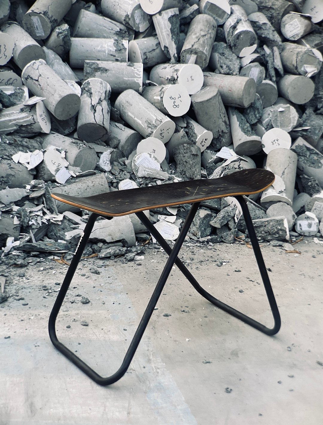 BLR 滑板椅 Skateboard Chair - 椅子/沙发 - 其他金属 黑色