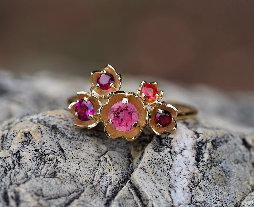 14k gold Blossom ring with ruby and diamond - 戒指 - 贵金属 金色