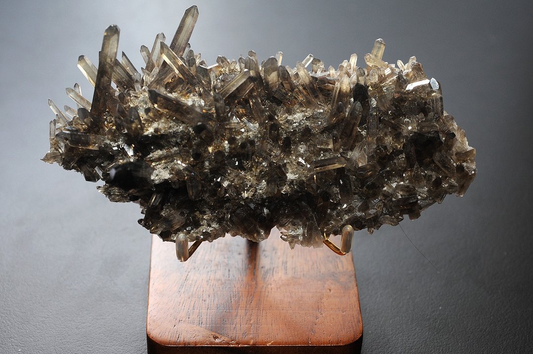 亮皮茶水晶簇A3 烟晶/ 墨晶/ 矿石/灵修/开运/招财/破煞/防小人 - 摆饰 - 水晶 