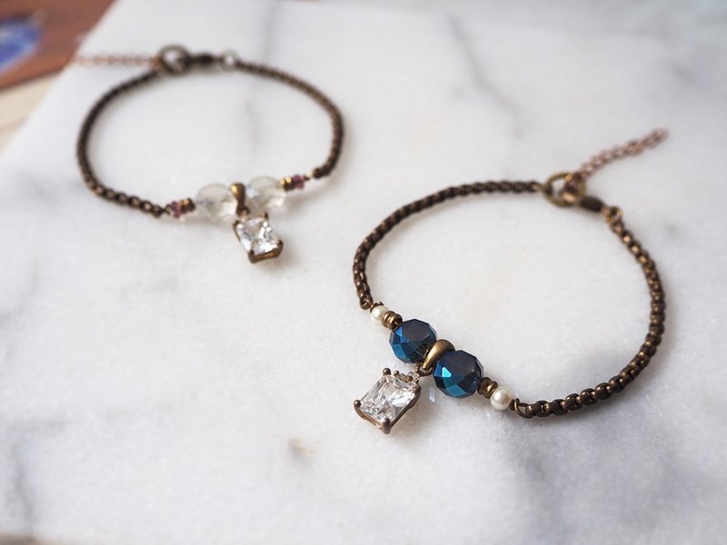 长方形四爪锆石 切面玻璃珠 ( 雾白 深蓝 )黄铜手链 B15 - 手链/手环 - 铜/黄铜 金色