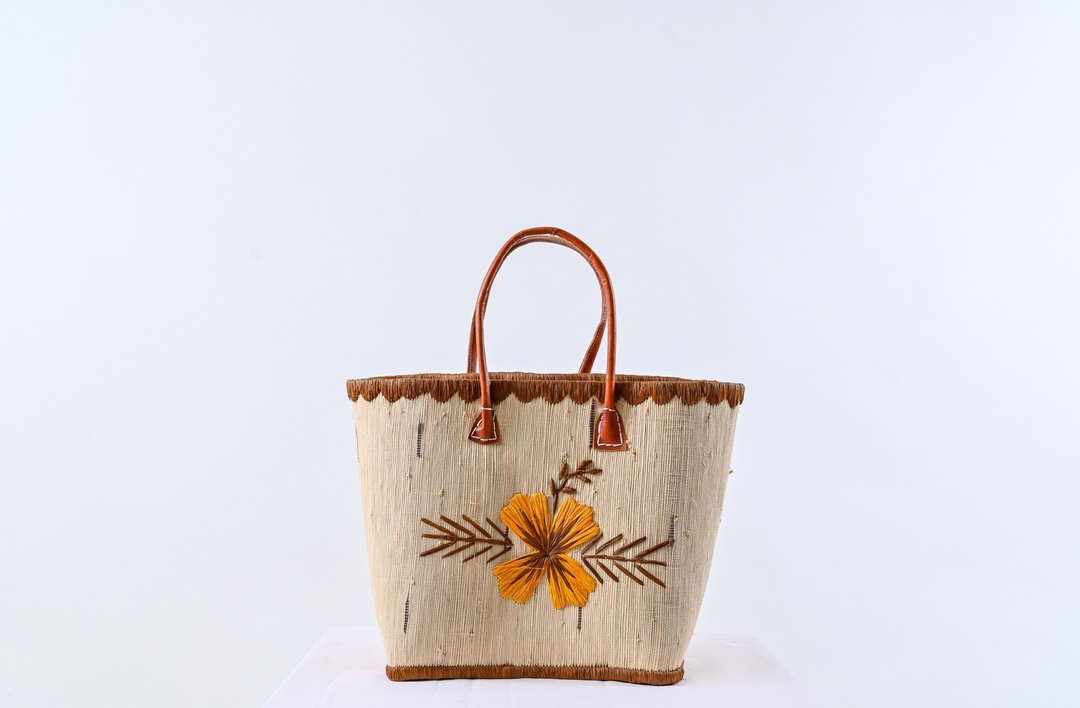 Earth tone brown handmade bag embroidered with powerful yellow flowers. - 手提包/手提袋 - 植物．花 金色