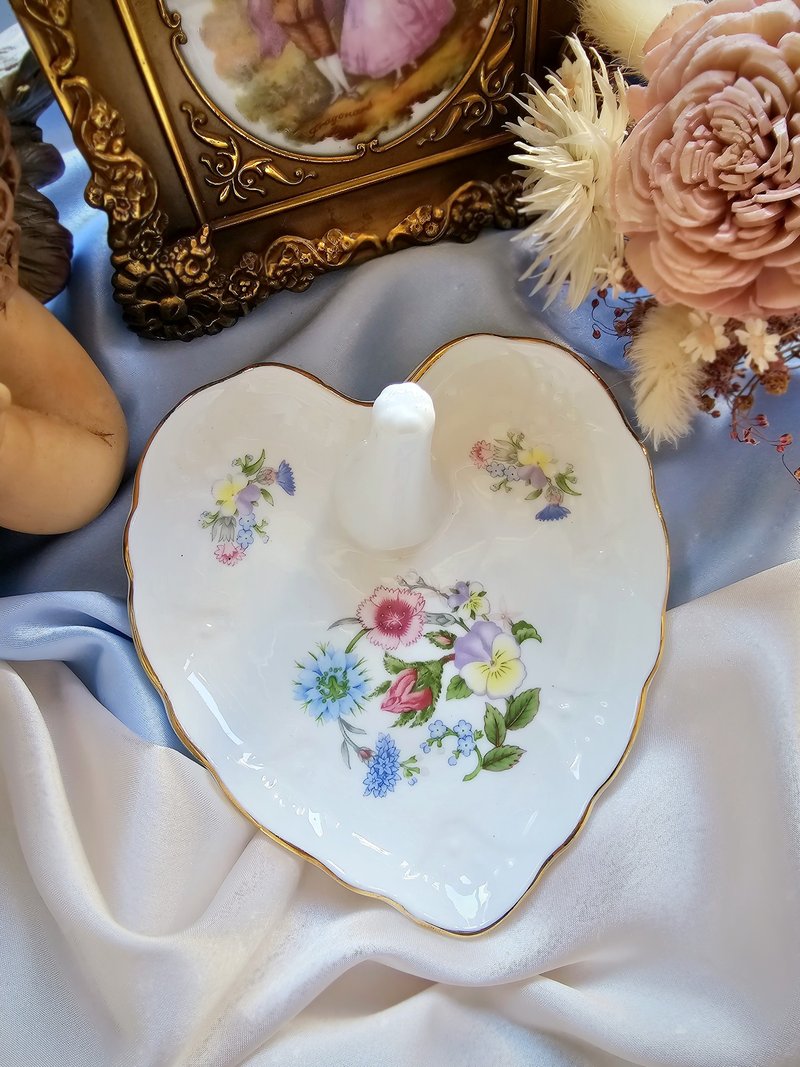 英国AYNSLEY心型花卉戒指盘饰品盘瓷器摆饰/美国西洋古董饰品 - 摆饰 - 瓷 