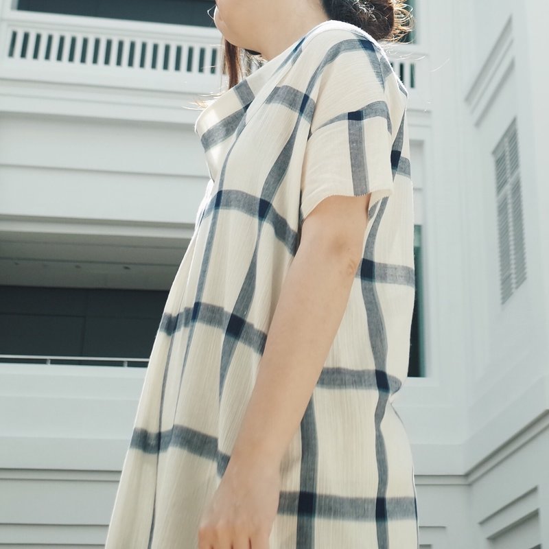 格纹洋装 米白 - 洋装/连衣裙 - 棉．麻 卡其色