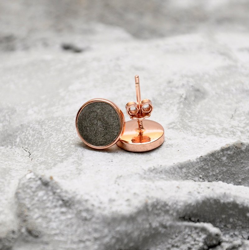 黑水泥圆形耳环(银/玫瑰金) | 几何系列 - 耳环/耳夹 - 水泥 白色