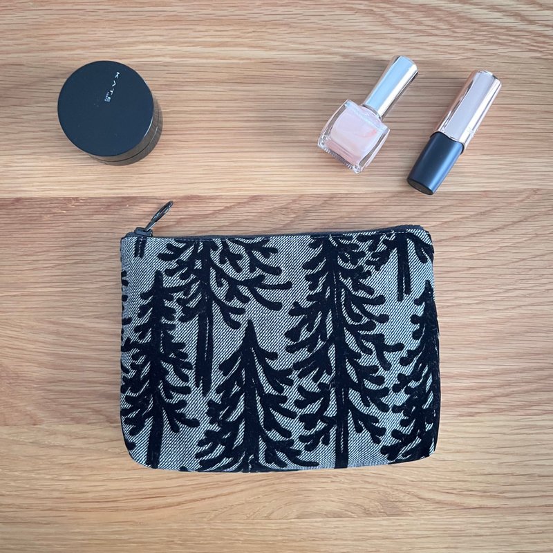 mina perhonen metsä 收纳袋 化妆包 - 化妆包/杂物包 - 棉．麻 黑色