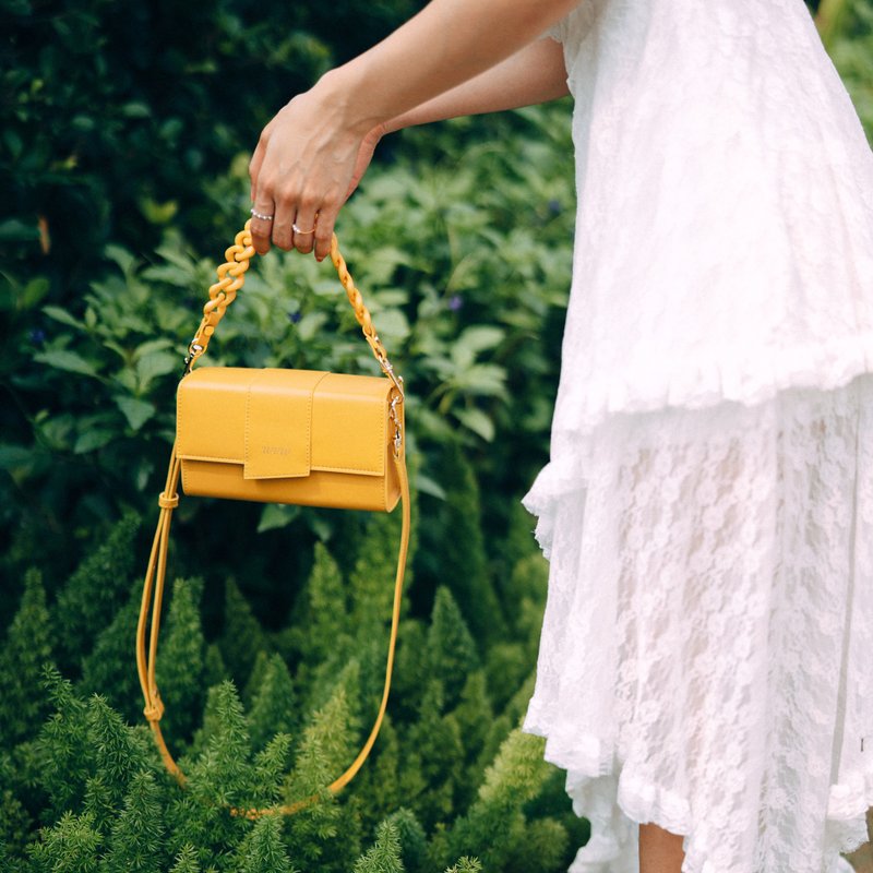 原创设计 AVA 真皮小方包 - 柠檬黄 - 侧背包/斜挎包 - 真皮 黄色