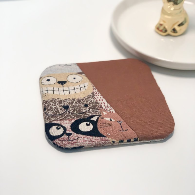 微笑猫咪 | 双面杯垫 圆角设计 - 杯垫 - 棉 多色