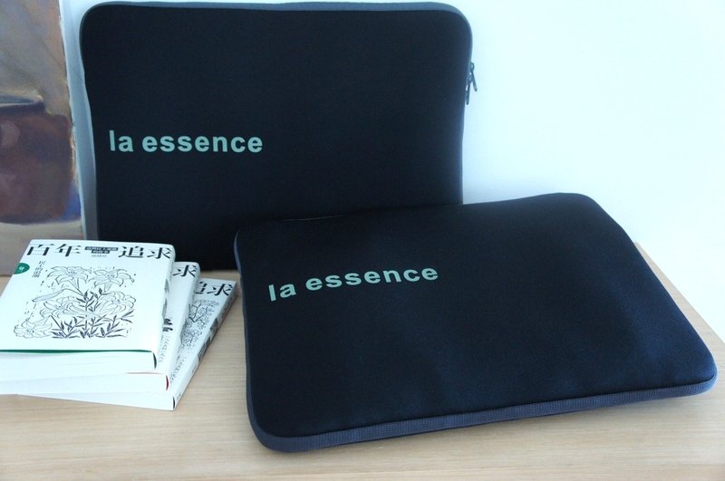 la essence 台湾精品 LE-117 16-18寸笔电 电竞笔电 电脑护套包 - 电脑包 - 防水材质 