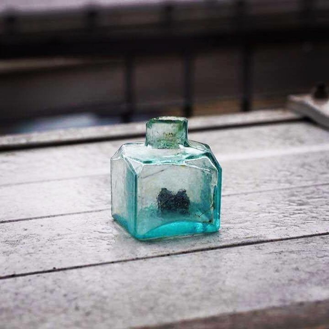 英国百年玻璃墨水瓶 花艺花器 - 植栽/盆栽 - 玻璃 