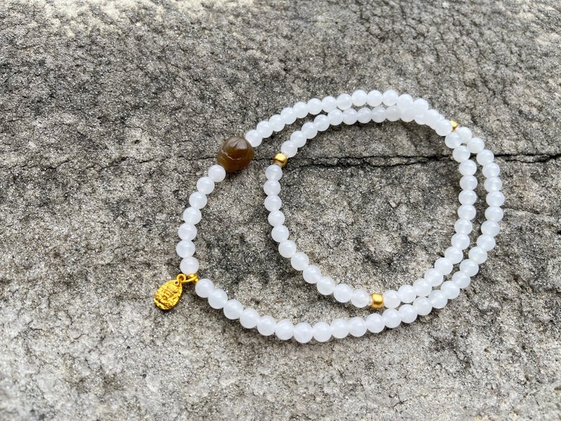 6mm天然和田玉-羊脂玉 糖料貔貅古法银佛牌等设计多圈手串手持项s - 项链 - 玉石 白色