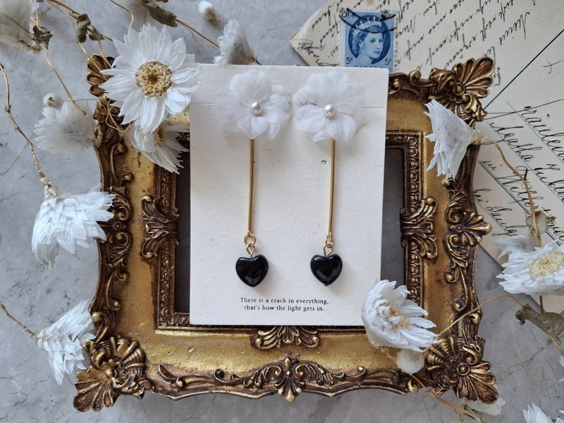 i sea you 黑潮－天然石、珍珠、布制绣球花 - 耳环/耳夹 - 半宝石 