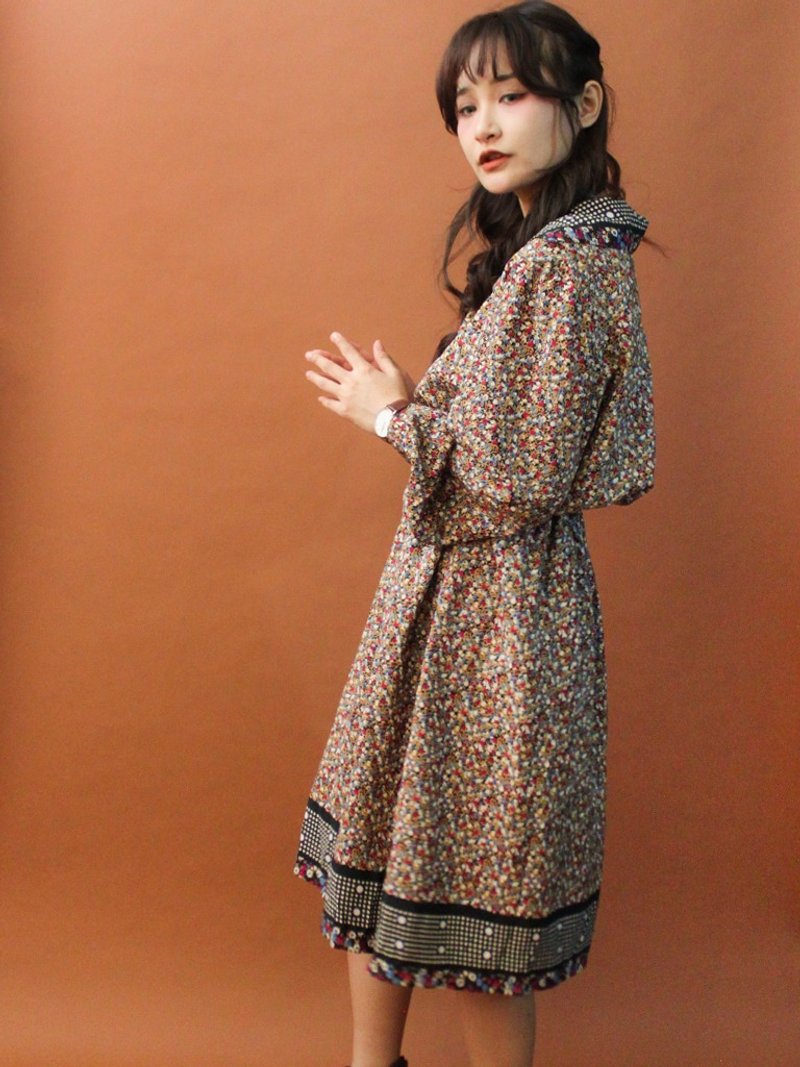 复古秋冬碎花点点拼接V领宽松长袖古着洋装 Vintage Dress - 洋装/连衣裙 - 聚酯纤维 咖啡色