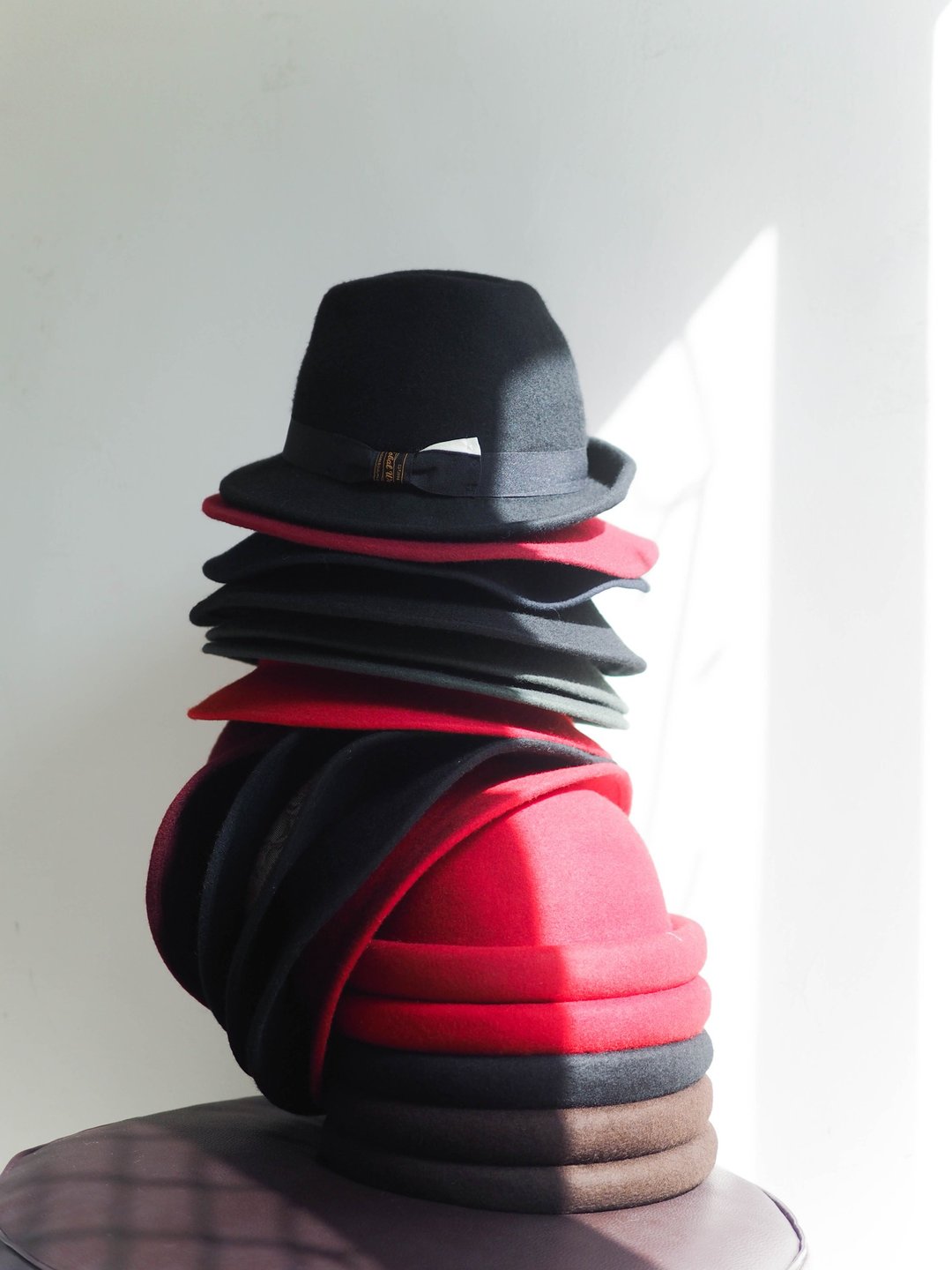 冬季限定 羊呢毛质纯羊毛淑女帽绅士帽卷边帽 picture hat/cloche - 帽子 - 羊毛 多色