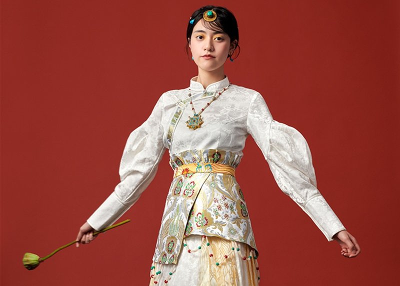 新中式复古藏服 镶边织锦 百褶裙/腰封/上衣 - 女装上衣 - 棉．麻 白色