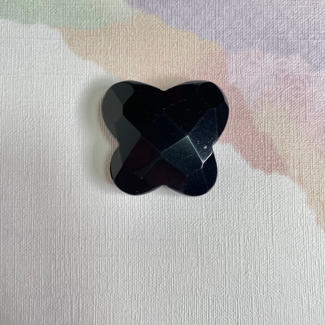 051713缟玛瑙/带孔素材/蝴蝶/晶石/天然/水晶/能量石/原生态/ - 金工/饰品 - 水晶 黑色