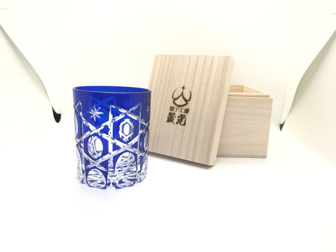 Topaz rock glass on hexagonal connecting diamond - 玻璃杯 - 玻璃 蓝色