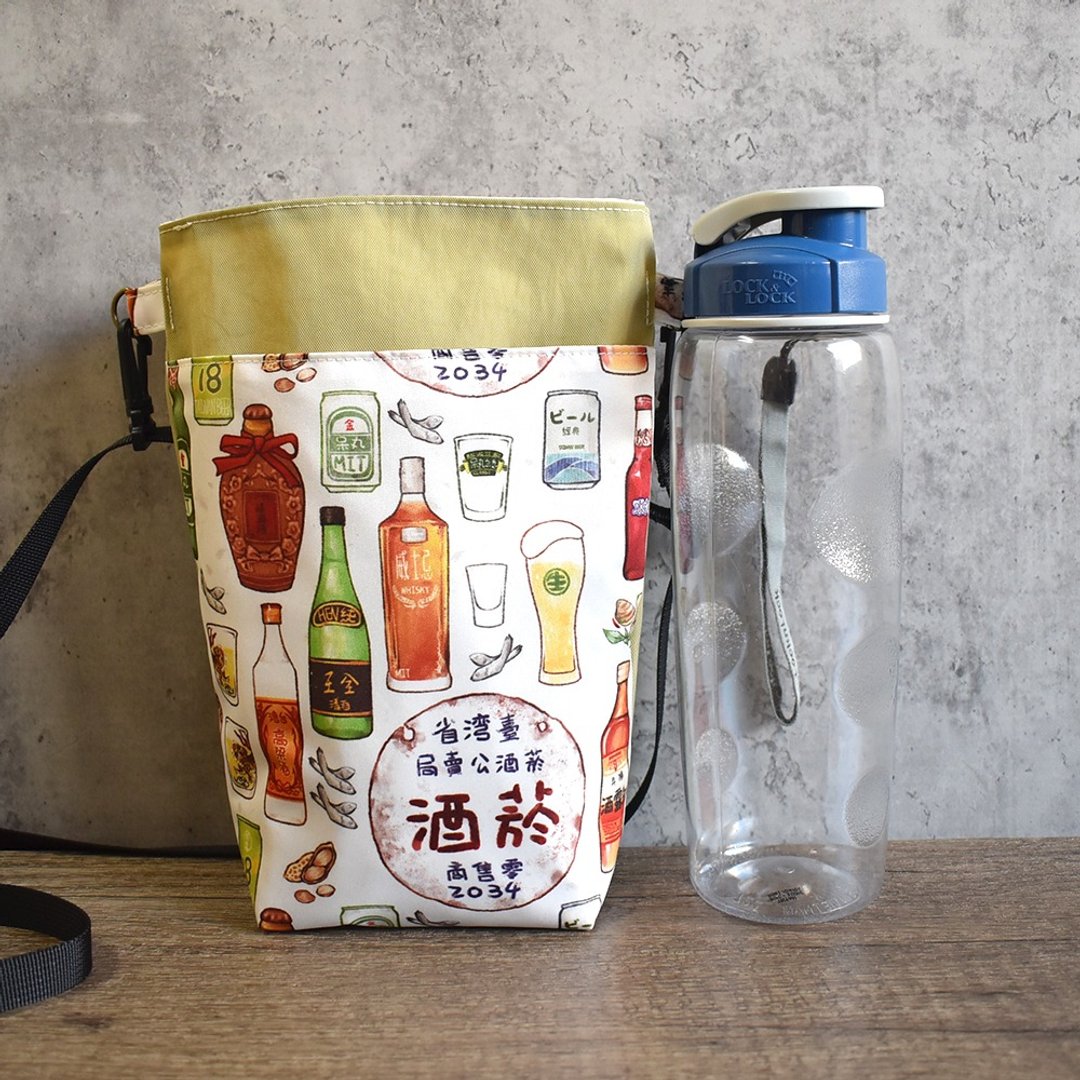 可调式斜背 大容量 多功能水瓶袋_台湾好酒 - 水瓶/水壶 - 尼龙 卡其色